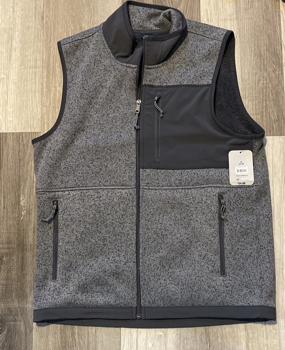 Woman's Sweater Fleece Vest Gray NWT George Size Small (34-36)